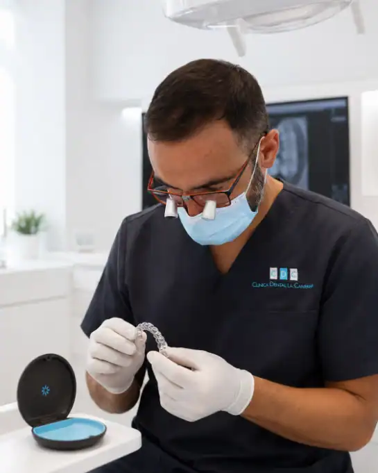 Especialista con Invisalign